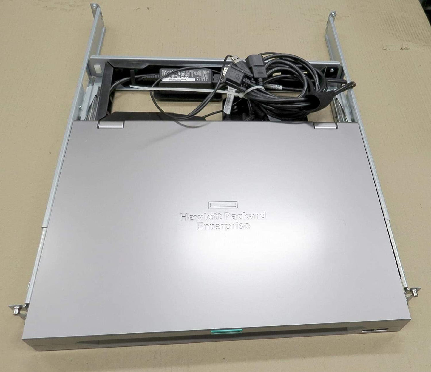 HP LCD 8500 1U Console INTL Kit